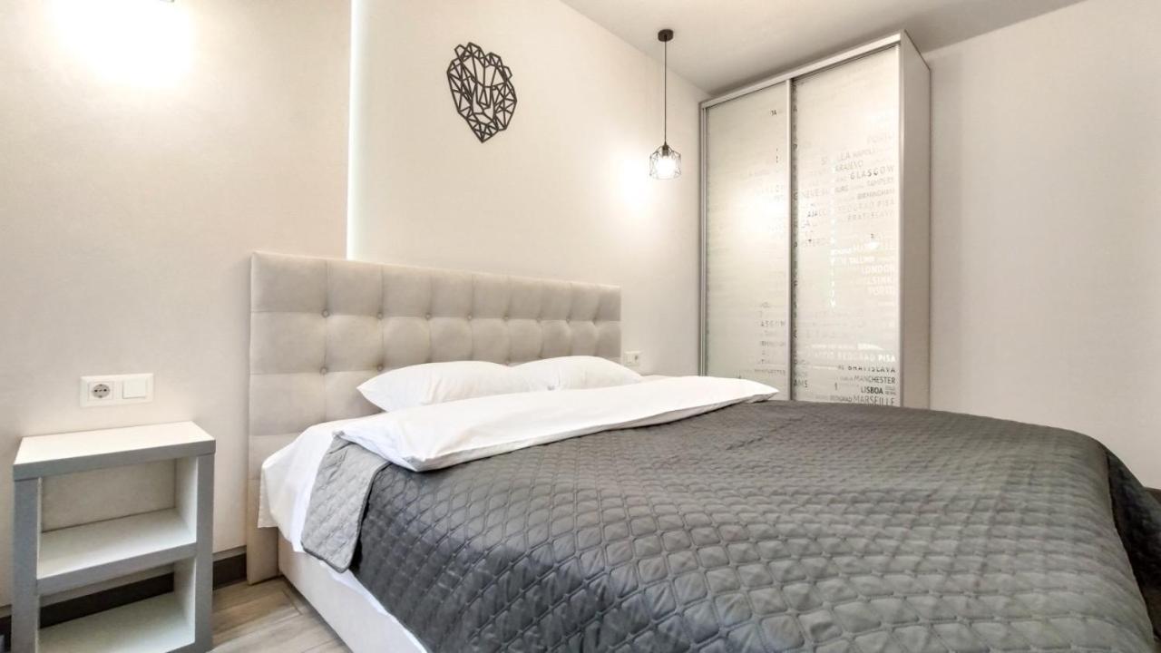 Petrovdom 52,67,205,213 In Smart Apartments In New York Concept House Kijev Kültér fotó